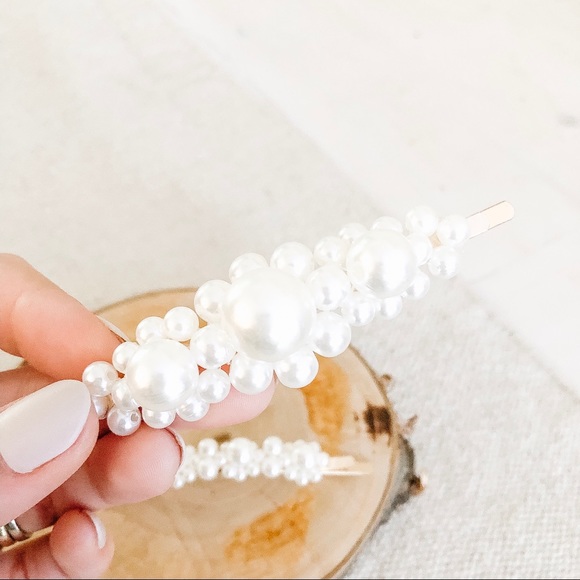 Set of 2 Fashion Barrettes - Picture 4 of 5